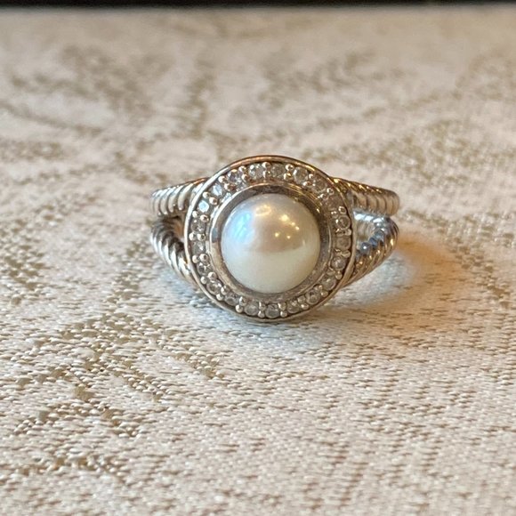 David Yurman Pearl Ring with Diamonds - Size 6 - Picture 4 of 4
